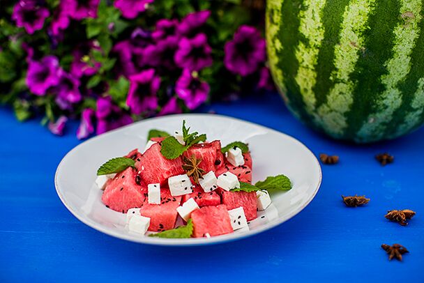 Watermelon salad with added cheese on the menu of the fermented milk version of the watermelon diet